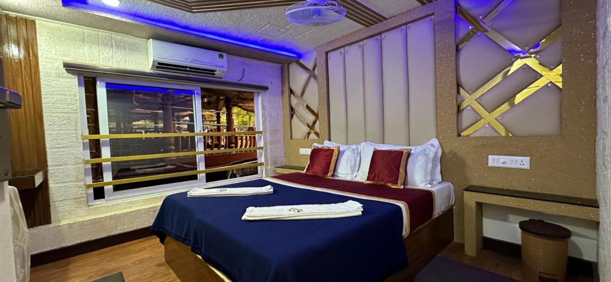 Victoria Houseboats Hotel Alappuzha Екстериор снимка